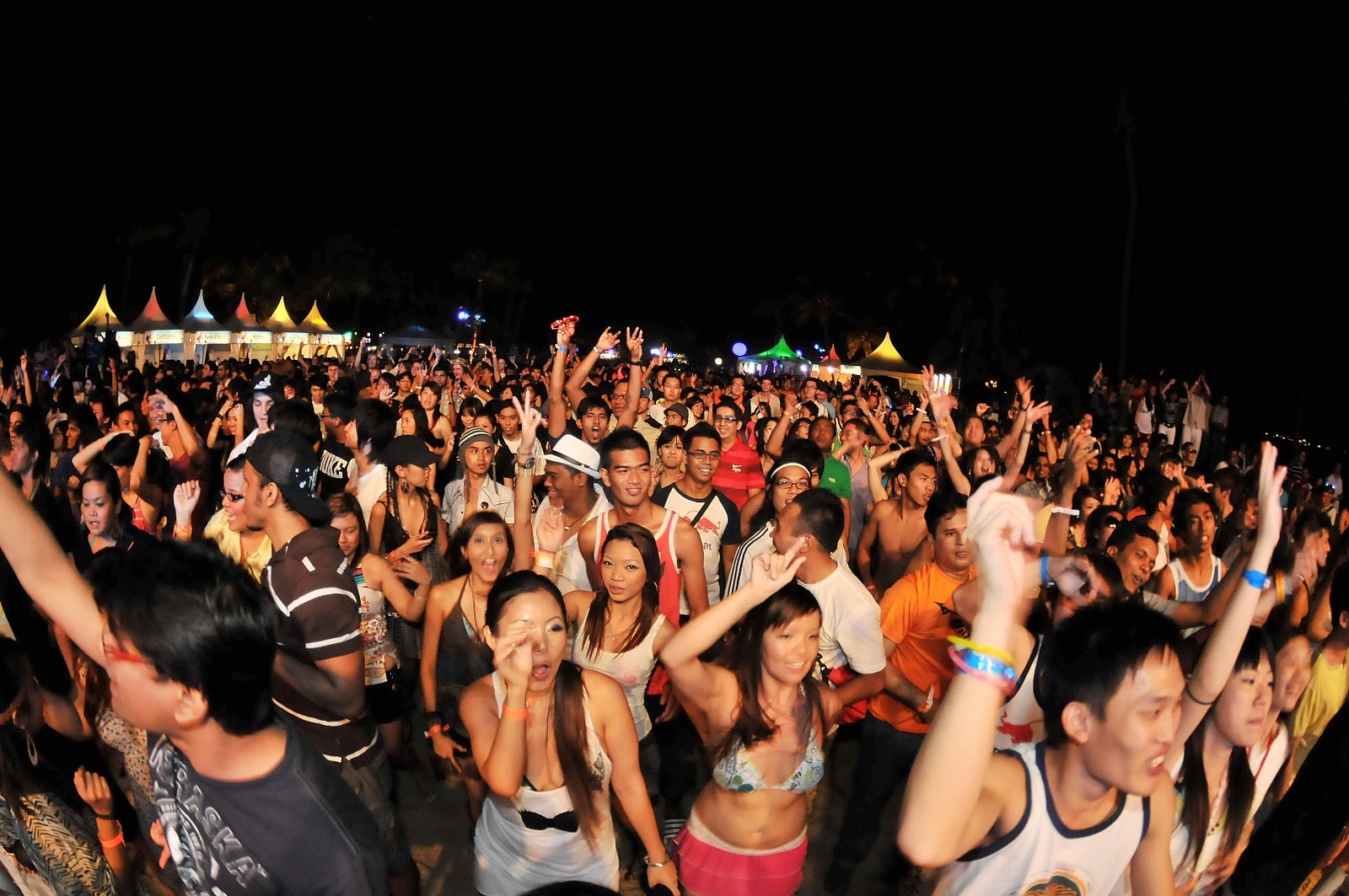 Siloso Beach Party